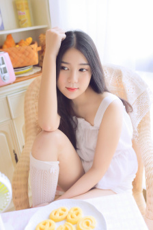 按摩棒塞着不准拿出来